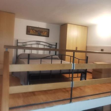 Real Family House Apartment Napoli Bagian luar foto
