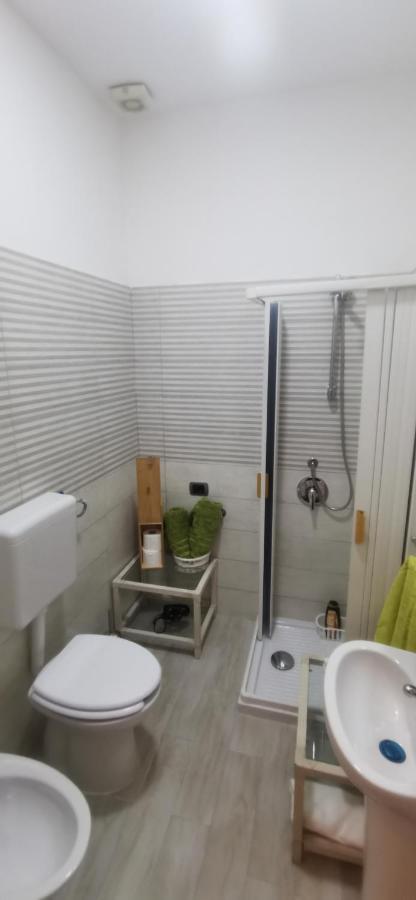 Real Family House Apartment Napoli Bagian luar foto