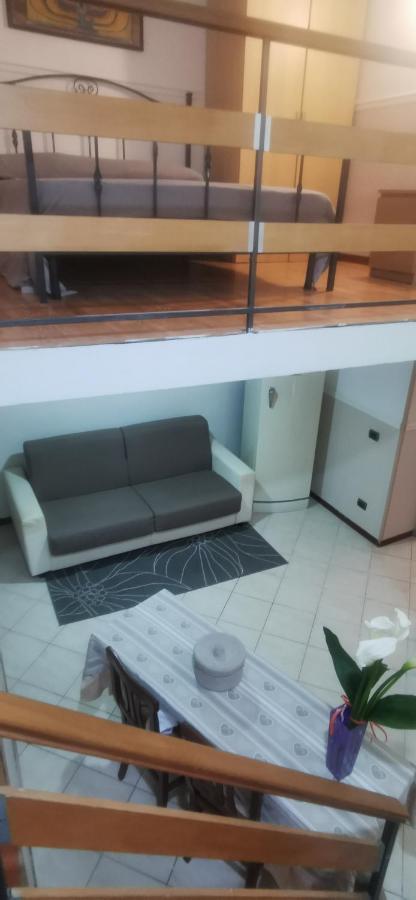 Real Family House Apartment Napoli Bagian luar foto