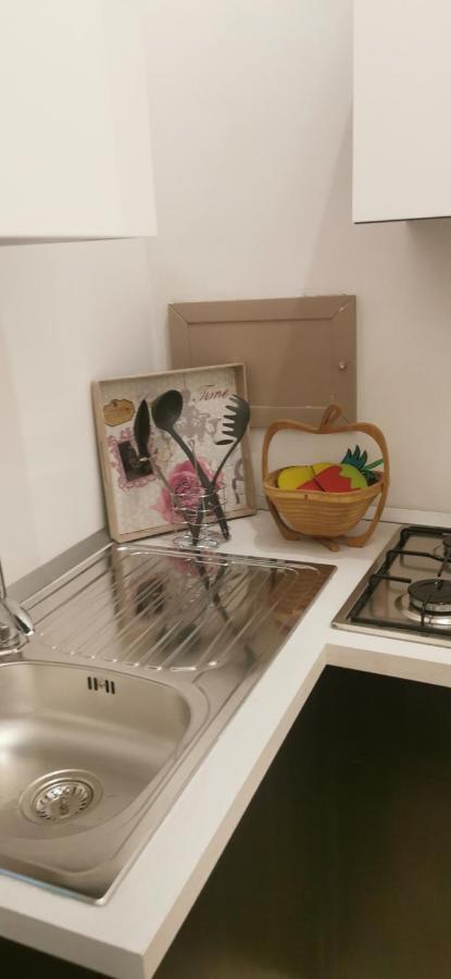Real Family House Apartment Napoli Bagian luar foto