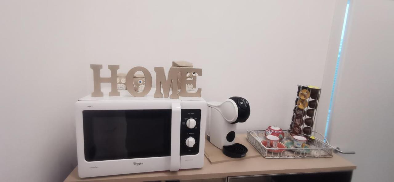 Real Family House Apartment Napoli Bagian luar foto